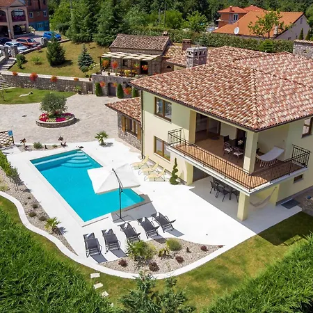 In With House A Panoramic View Holiday home